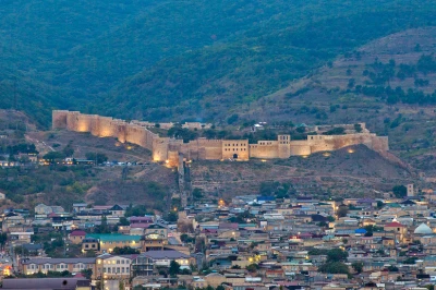 Цитадель Нарын-Кала – фото достопримечательности вы увидите на экскурсии