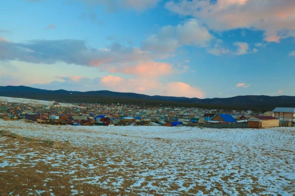 поселок Хужир