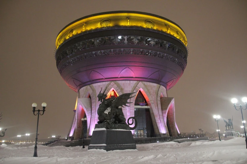 Дворец бракосочетания зимой, Казань