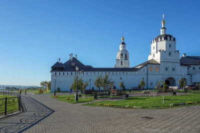 Свияжский Богородицкий мужской монастырь – вы увидите на экскурсии Свияжский Богородицкий мужской монастырь – фото достопримечательности вы увидите на экскурсии