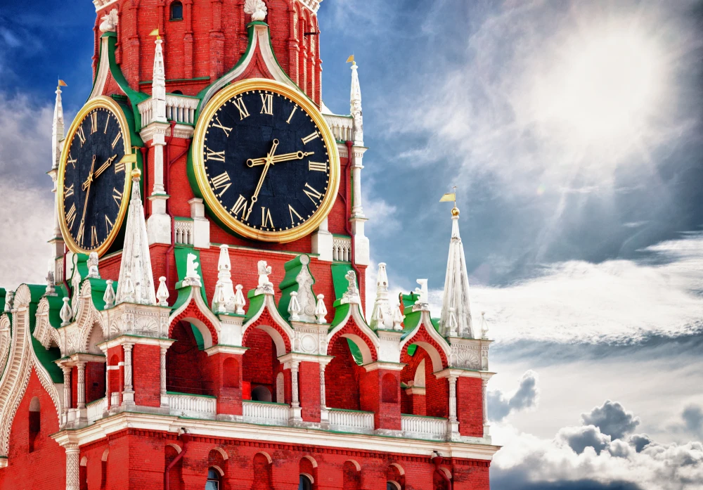 Москва, Спасская башня с кремлёвскими курантами