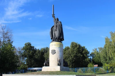 Памятник Илье Муромцу – фото достопримечательности вы увидите на экскурсии