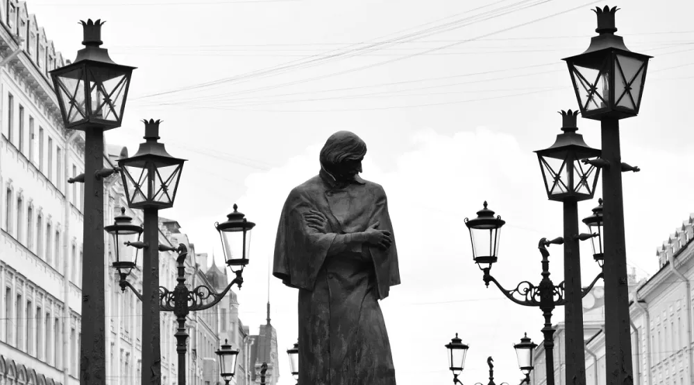 Памятник Н.В. Гоголю в Санкт-Петербурге - фото №1