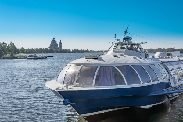 Поездка на метеоре на остров Кижи и обратно – фото для каталога