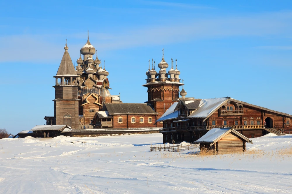 Остров Кижи на Онежском озере и Кижский музей-заповедник