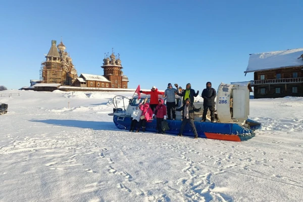 Поездка на хивусе из Петрозаводска на остров Кижи фото