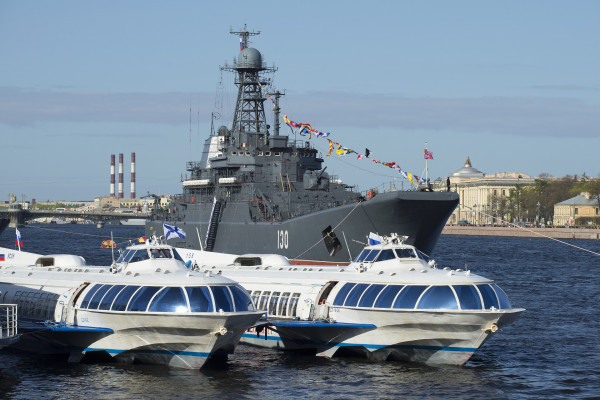 Экскурсия-круиз в Кронштадт на метеоре (VIP-салон) – фото для каталога