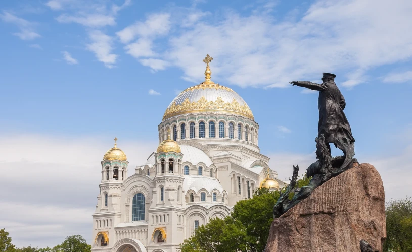Санкт Петербург: куда сходить и что посмотреть
