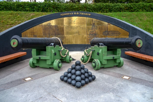 Экскурсия в Кронштадт + Музей-макет фортов фото