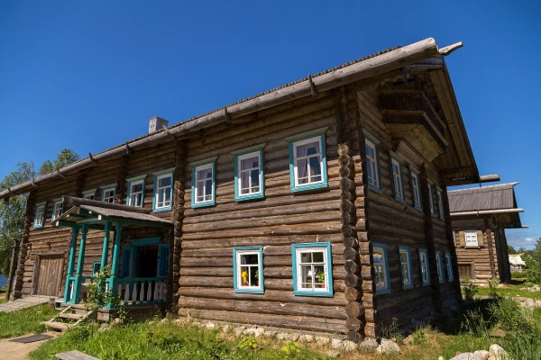 Мандроги, ремесленная деревня на реке Свирь