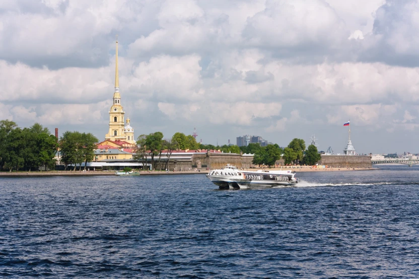 Петропавловская крепость в Санкт-Петербурге