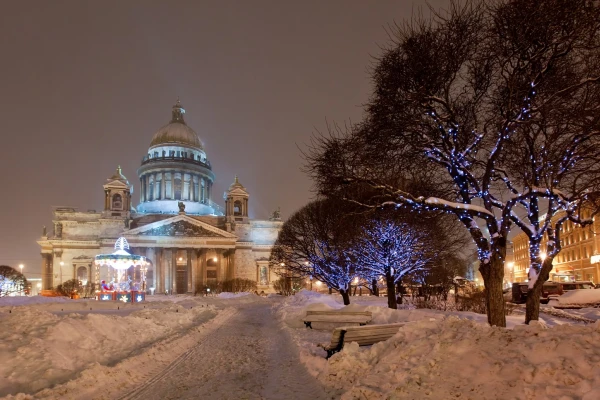 Автобусный тур под Новый год с фуршетом фото