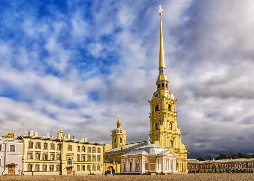 Петропавловский собор и усыпальница великих князей в Санкт-Петербурге