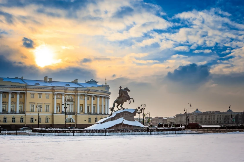 Санкт-Петербург, памятник Петру первому