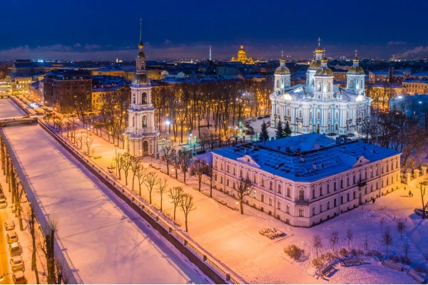 Санкт-Петербург, панорама вечернего города с дрона, Никольский собор в ночной подсветке, Крюков канал