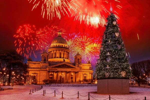 Большая новогодняя сказка в Санкт-Петербурге - автобусная экскурсия фото