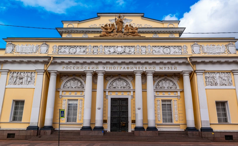 Санкт Петербург: куда сходить и что посмотреть