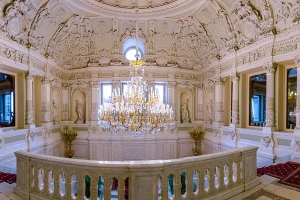 Автобусная экскурсия «Дворцы Петербургской знати» фото