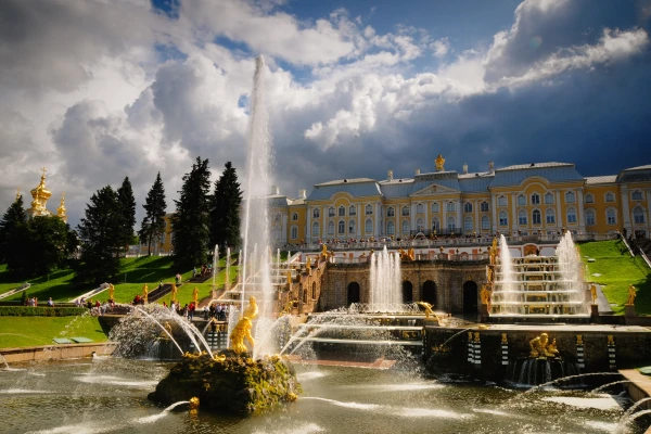 Императорский Петергоф - экскурсия на метеоре фото