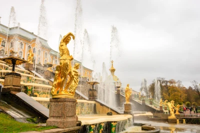Фонтаны Нижнего парка  – фото достопримечательности вы увидите на экскурсии