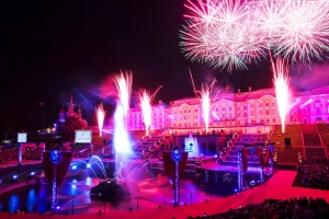 Закрытие фонтанов в Петергофе - прочитать статью