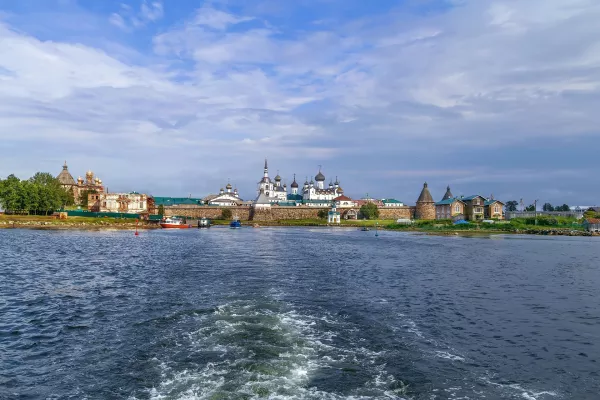 Морская прогулка на теплоходе из Беломорска на Соловки  – фото для каталога