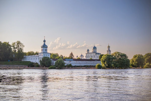 Водная экскурсия по реке Волхов на теплоходе фото