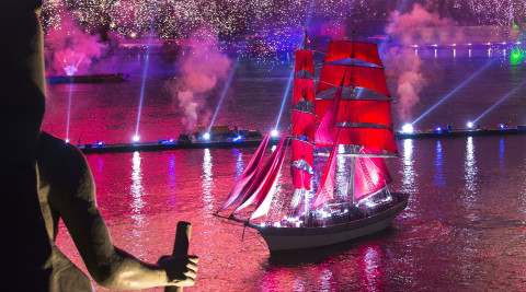 алые паруса питер 2020 Prazdnik Alye Parusa V Pitere 2020 Kupit Bilety Na Teplohod Ticketstour