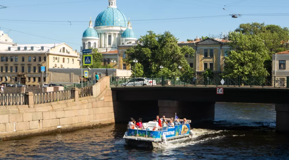 Экскурсия по каналам Санкт-Петербурга «Дворцы. Мосты. Каналы» - фото №1
