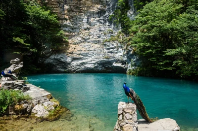 Голубое озеро – фото достопримечательности вы увидите на экскурсии