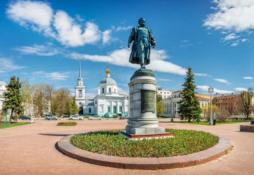 Памятник Афанасию Никитину в Твери