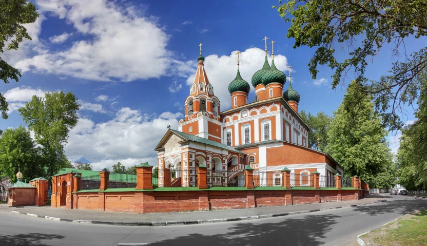 Панорамное фото церкви Архангела Михаила